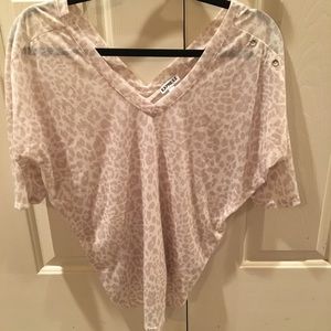 Women’s Express Neutral Leopard Dolman Tee XS